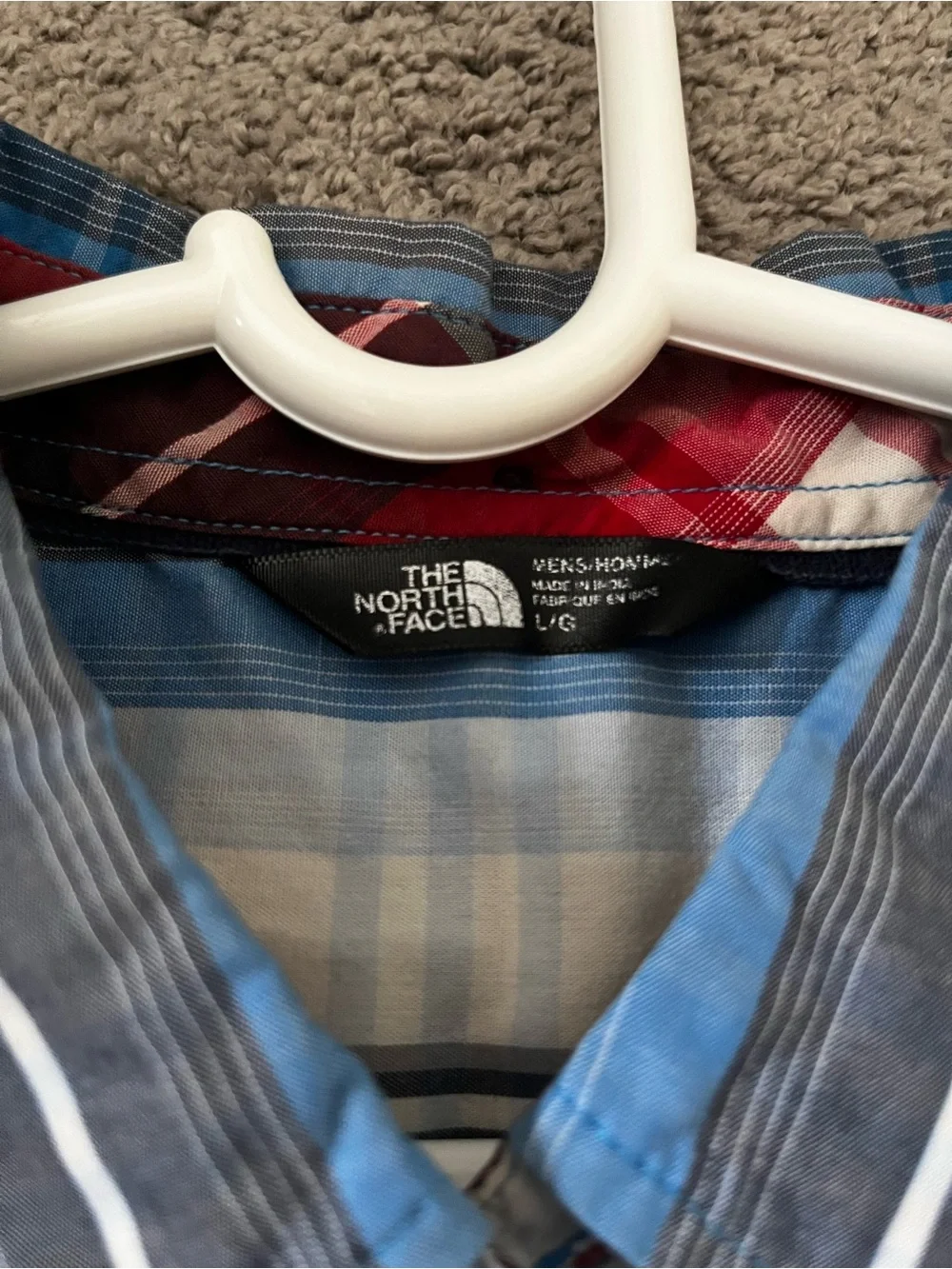 The North Face Blue Plaid Short-Sleeve Button-Up Shirt - Men’s Size L